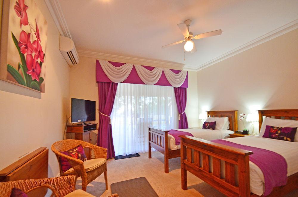 Inn The Tuarts Guest Lodge Busselton Accommodation - Adults Only מראה חיצוני תמונה
