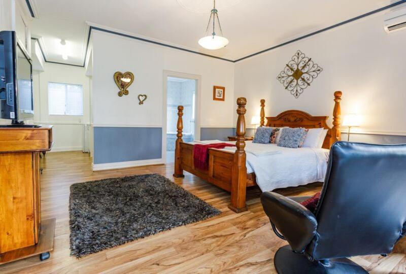 Inn The Tuarts Guest Lodge Busselton Accommodation - Adults Only מראה חיצוני תמונה