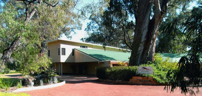 Inn The Tuarts Guest Lodge Busselton Accommodation - Adults Only מראה חיצוני תמונה